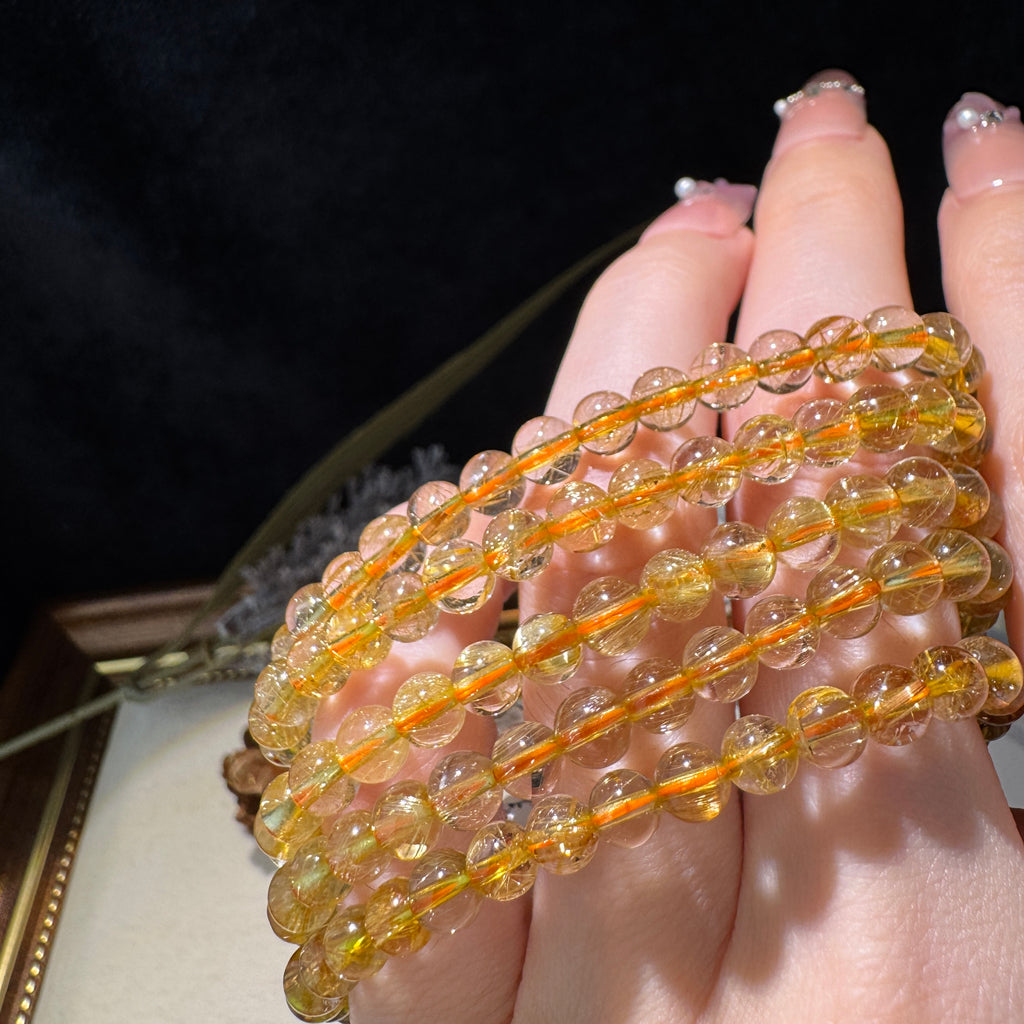 繊細なゴールドの輝き 　ルチルクォーツ　ブレスレット